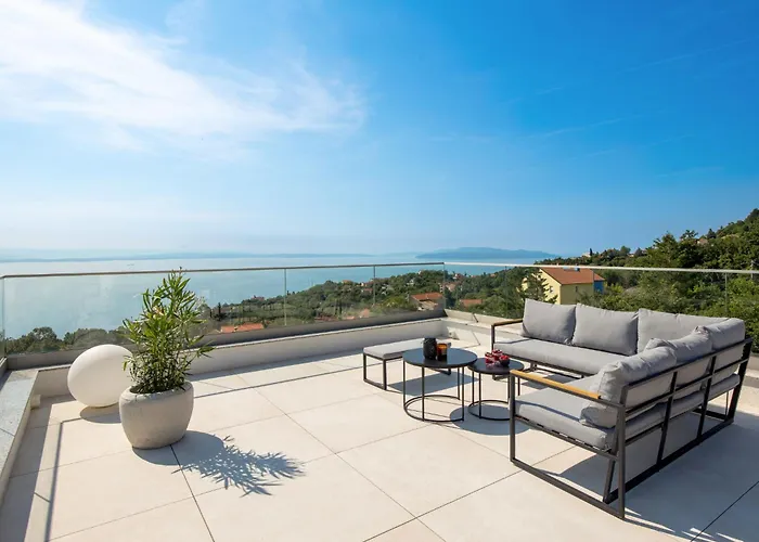 Opatija Sky By Interhome * マトゥリ