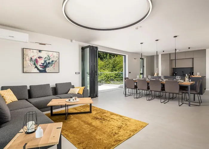 Opatija Sky By Interhome ヴィラ *