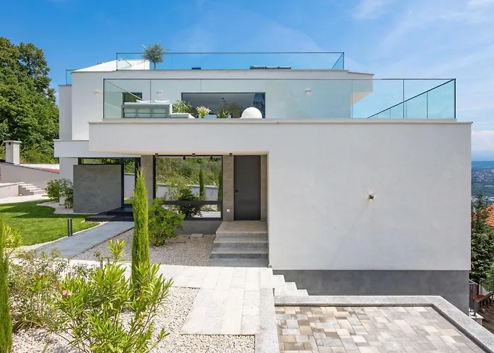 Opatija Sky By Interhome マトゥリ